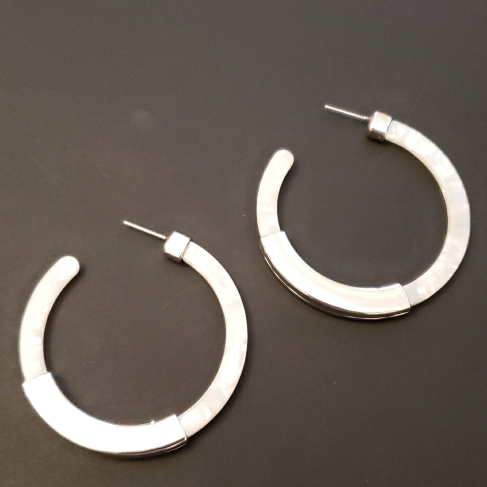 NWT White Tortoise Shell Hoop Earrings